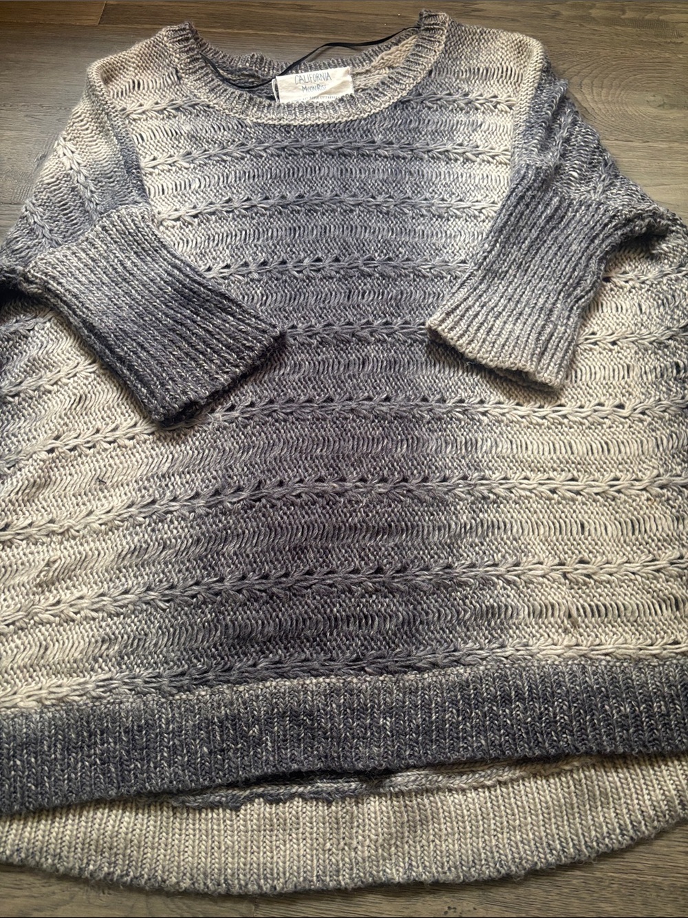 California Moonrise | Ombré Lightweight Oversized Knit Sweater Size Small - Picture 2 of 11